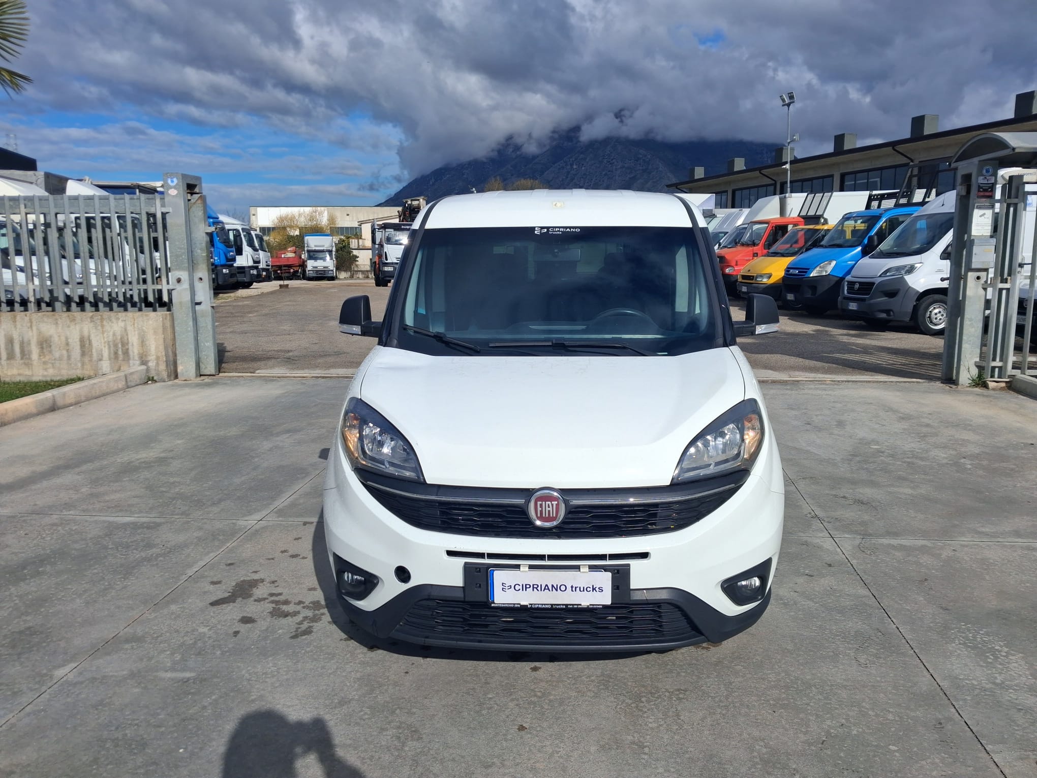 Fiat Doblò Autocarro 5 POSTI - immagine 5