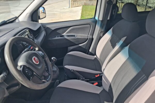 Fiat Doblò Autocarro 5 POSTI - immagine 7