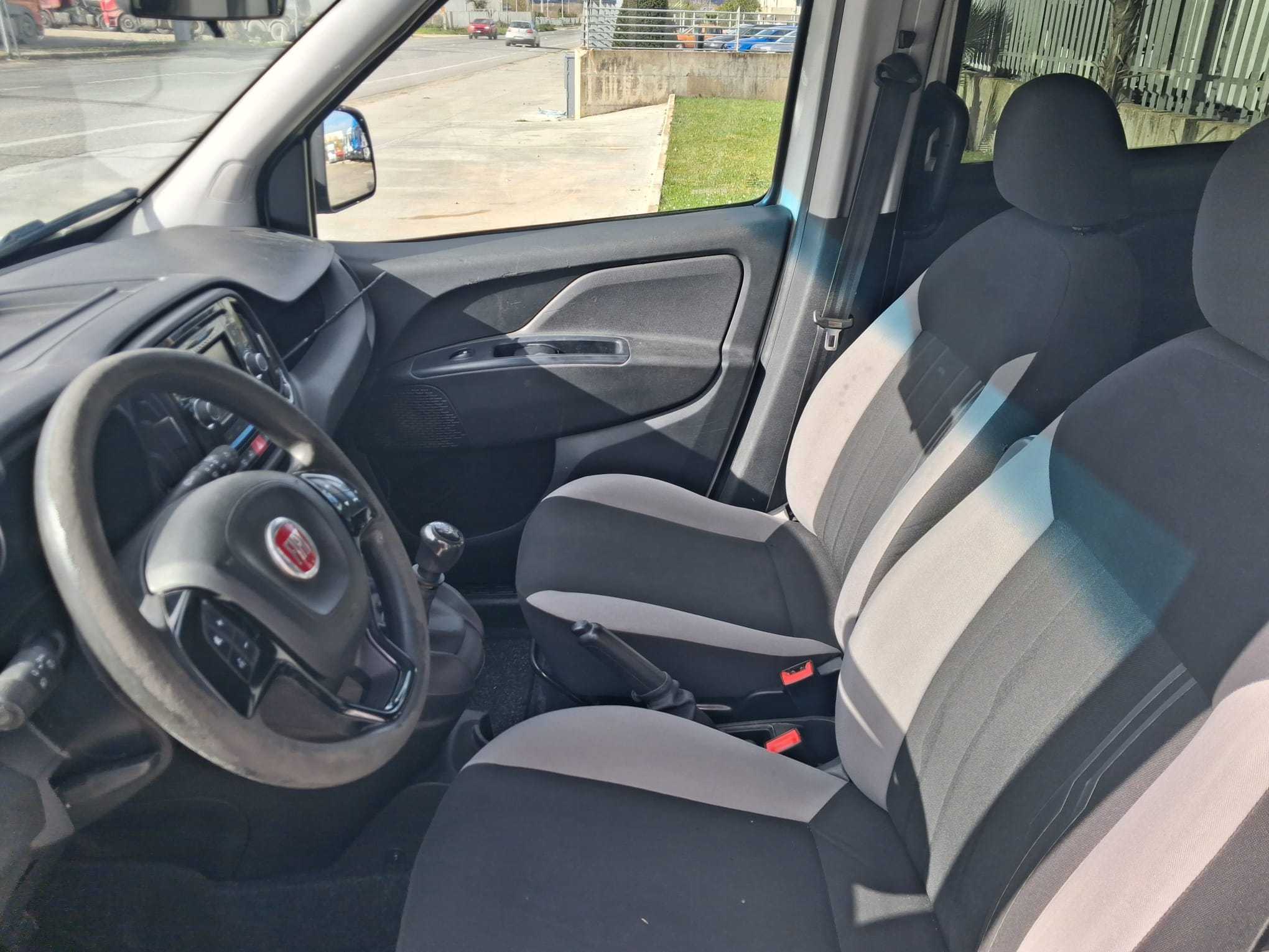 Fiat Doblò Autocarro 5 POSTI - immagine 7