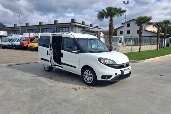 Fiat Doblò Autocarro 5 POSTI - immagine 9