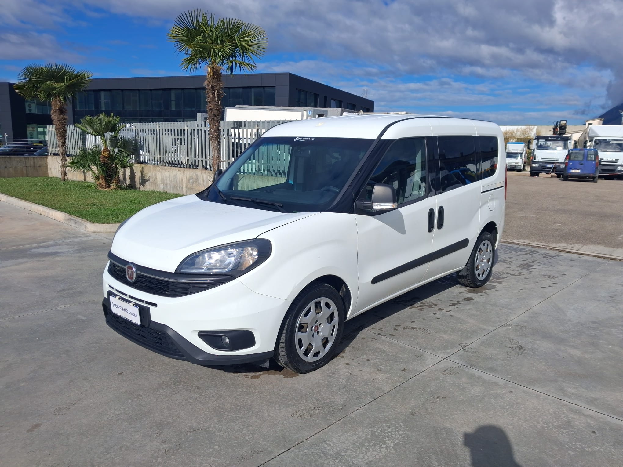 Fiat Doblò Autocarro 5 POSTI - immagine 13