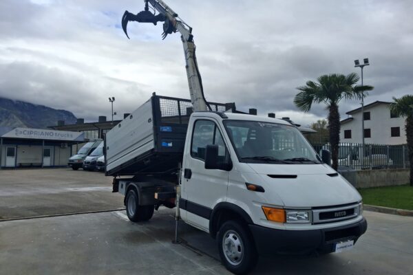 Iveco Daily 35c13 RIBALTABILE E GRU CARICATRICE - immagine 9