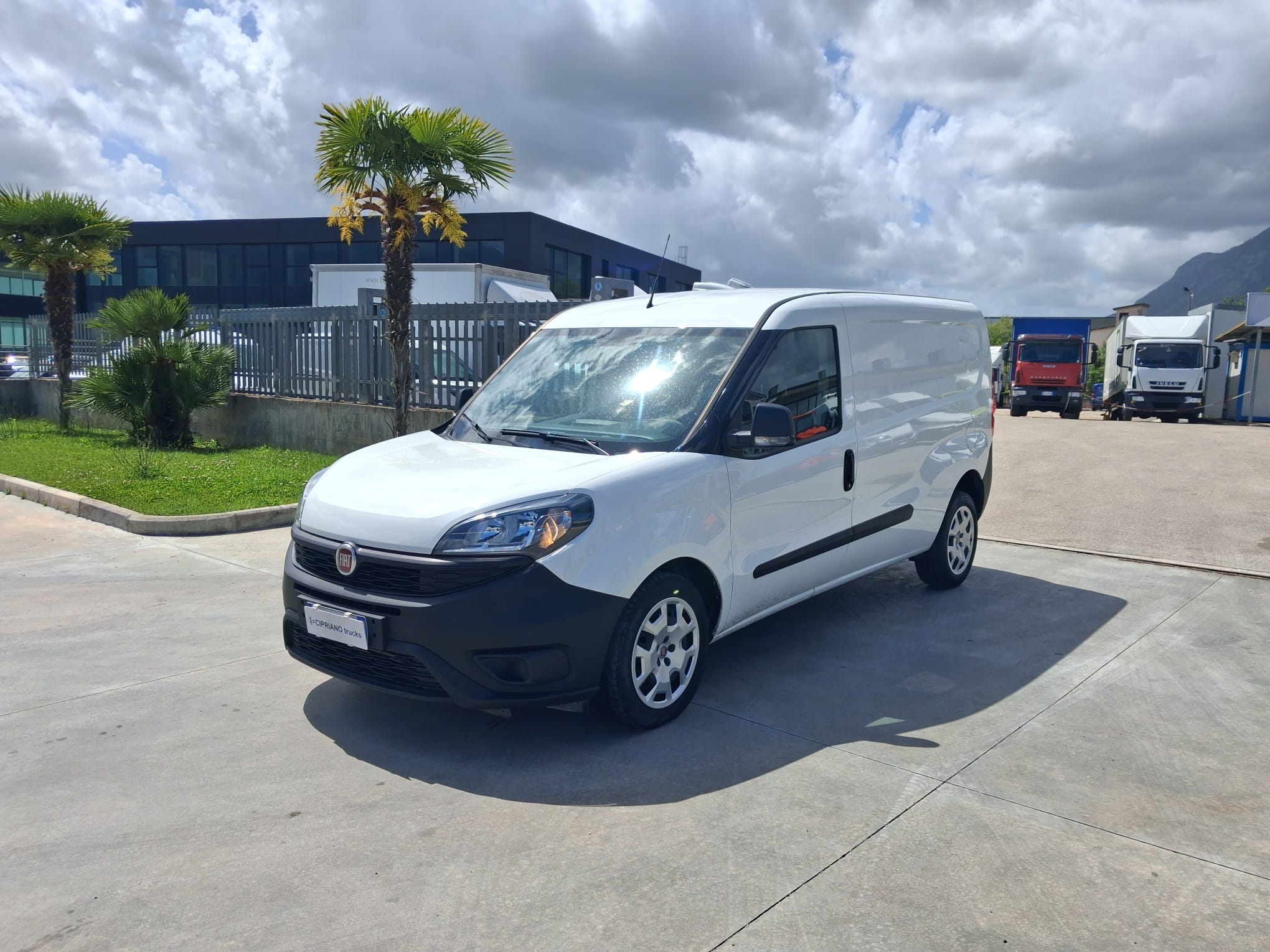 Fiat Doblò Furgonato MAXI 3 POSTI ANNO 2021 - immagine 2
