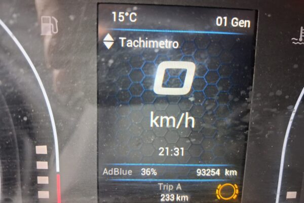 Iveco Daily Furgonato con Sponda KM: 93.254 - immagine 19