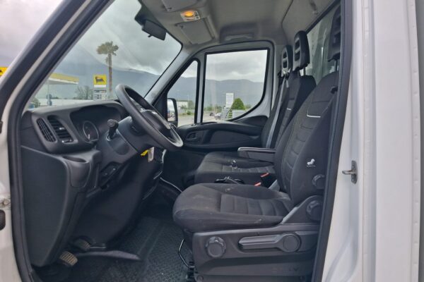 Iveco Daily Furgonato con Sponda KM: 93.254 - immagine 20