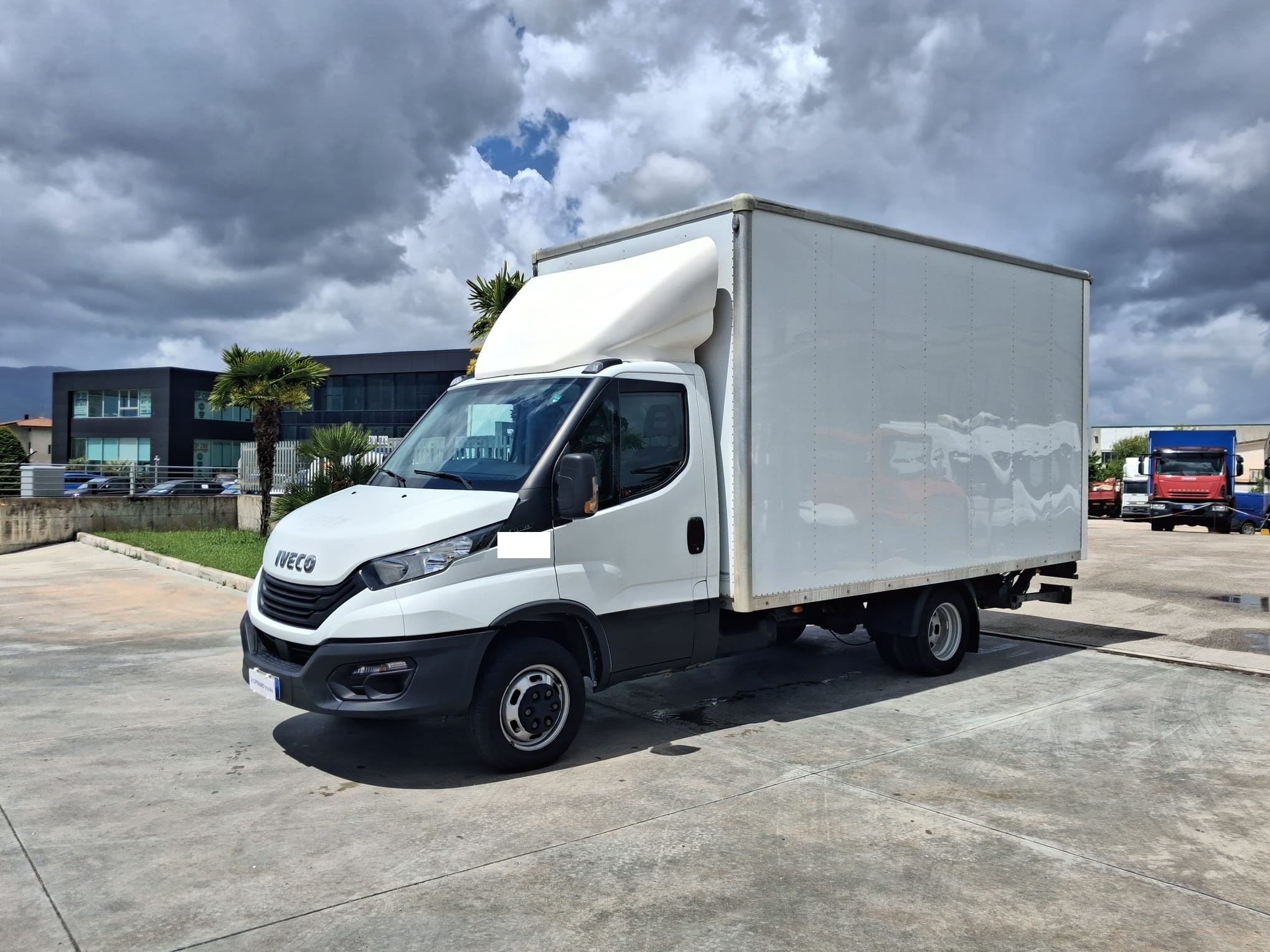 Iveco Daily Furgonato con Sponda KM: 93.254 - immagine 6