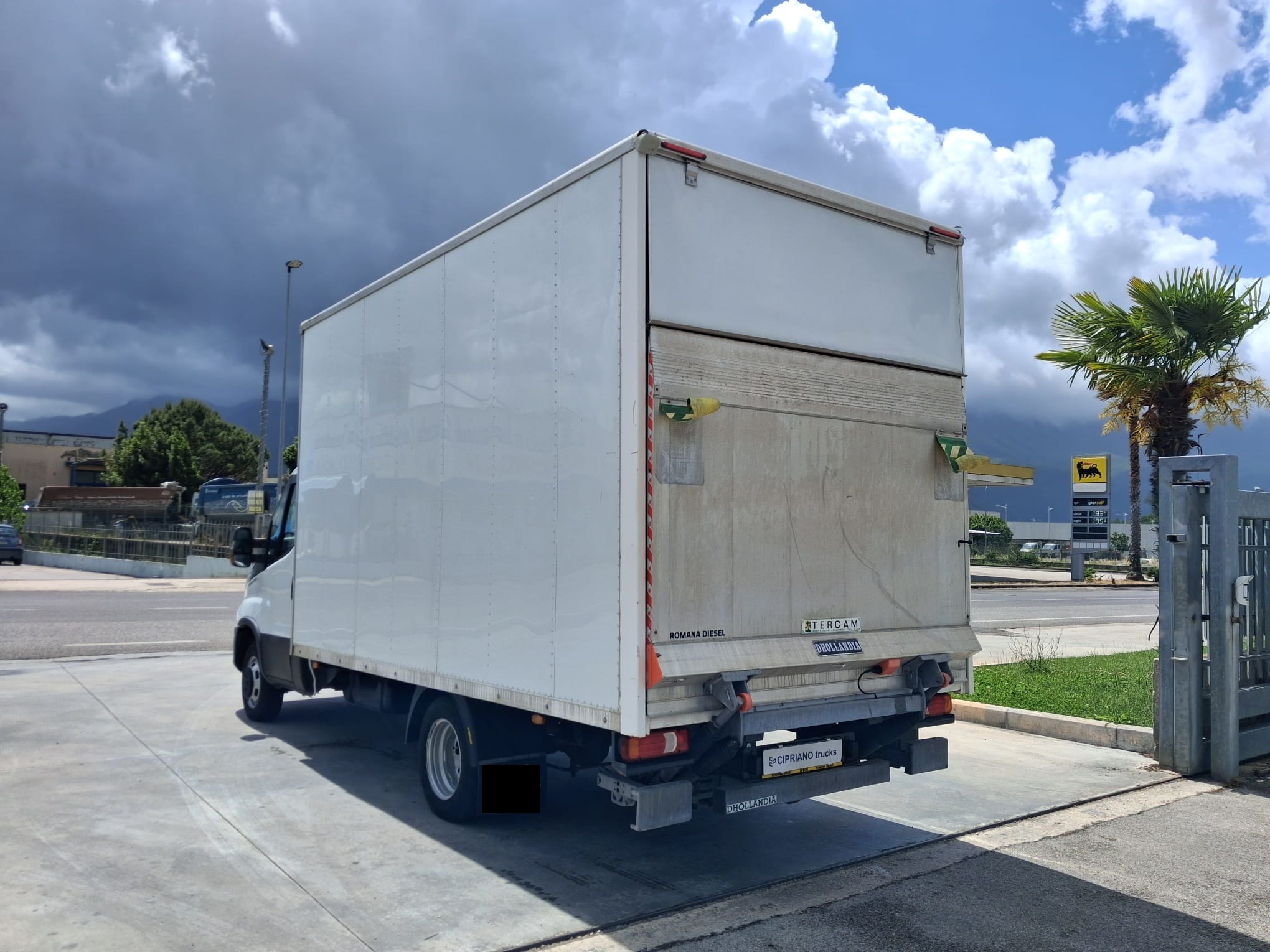 Iveco Daily Furgonato con Sponda KM: 93.254 - immagine 9