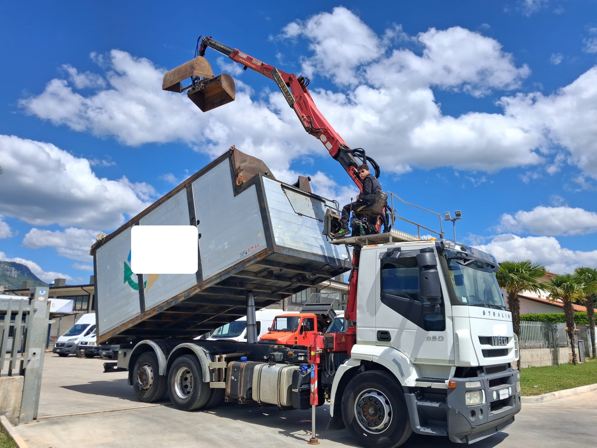 Iveco Stralis 450 CARICATORE MEC E RIBALTABILE - immagine 17