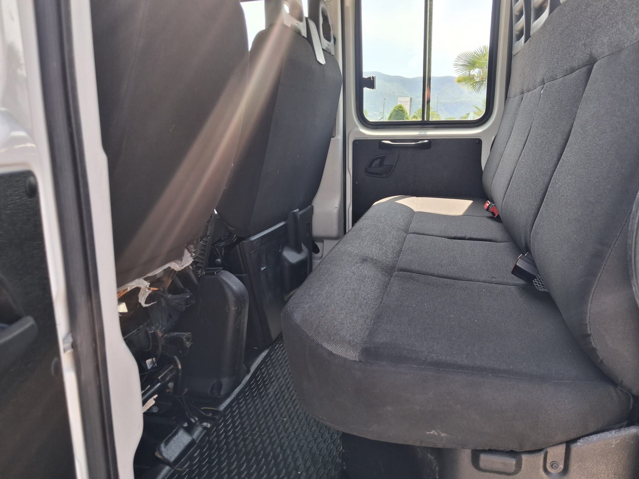 Iveco Daily DOPPIA CABINA CASSONE FISSO KM: 73.794 - immagine 15