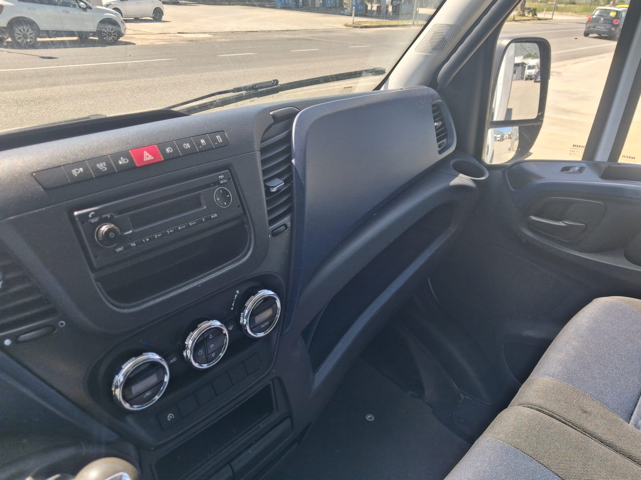 Iveco Daily 35c14 CASSONATO - immagine 12