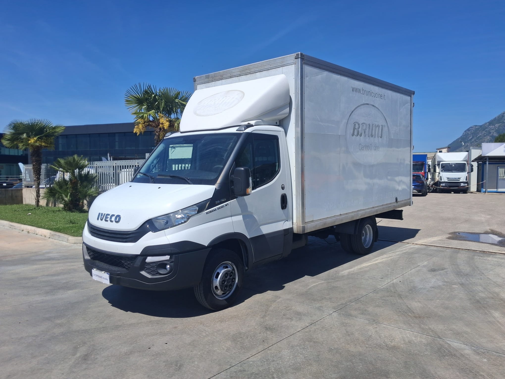 Iveco Daily 35c14 CASSONATO - immagine 15