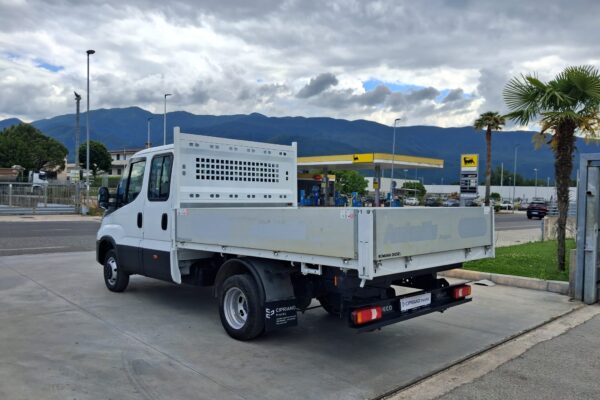 Iveco Daily Doppia Cabina Ribaltabile ANNO 2023 - immagine 2
