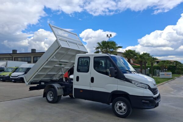 Iveco Daily Doppia Cabina Ribaltabile ANNO 2023 - immagine 6