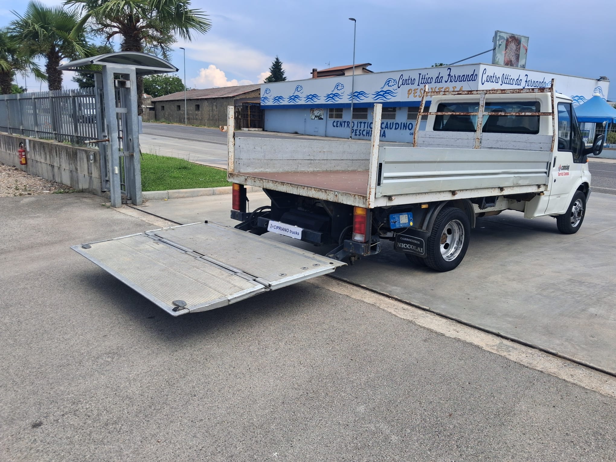 Ford Transit CASSONE FISSO CON SPONDA - immagine 11