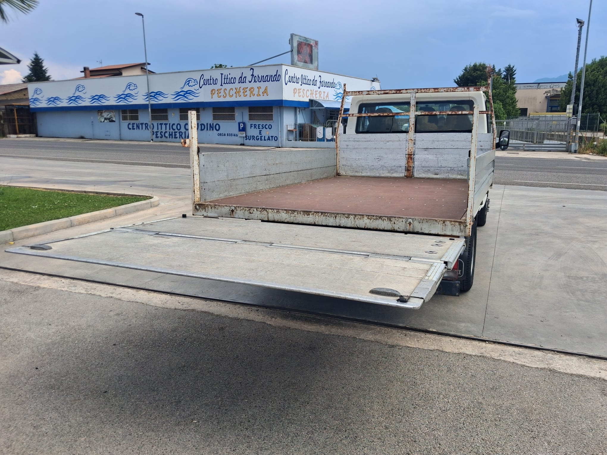 Ford Transit CASSONE FISSO CON SPONDA - immagine 12