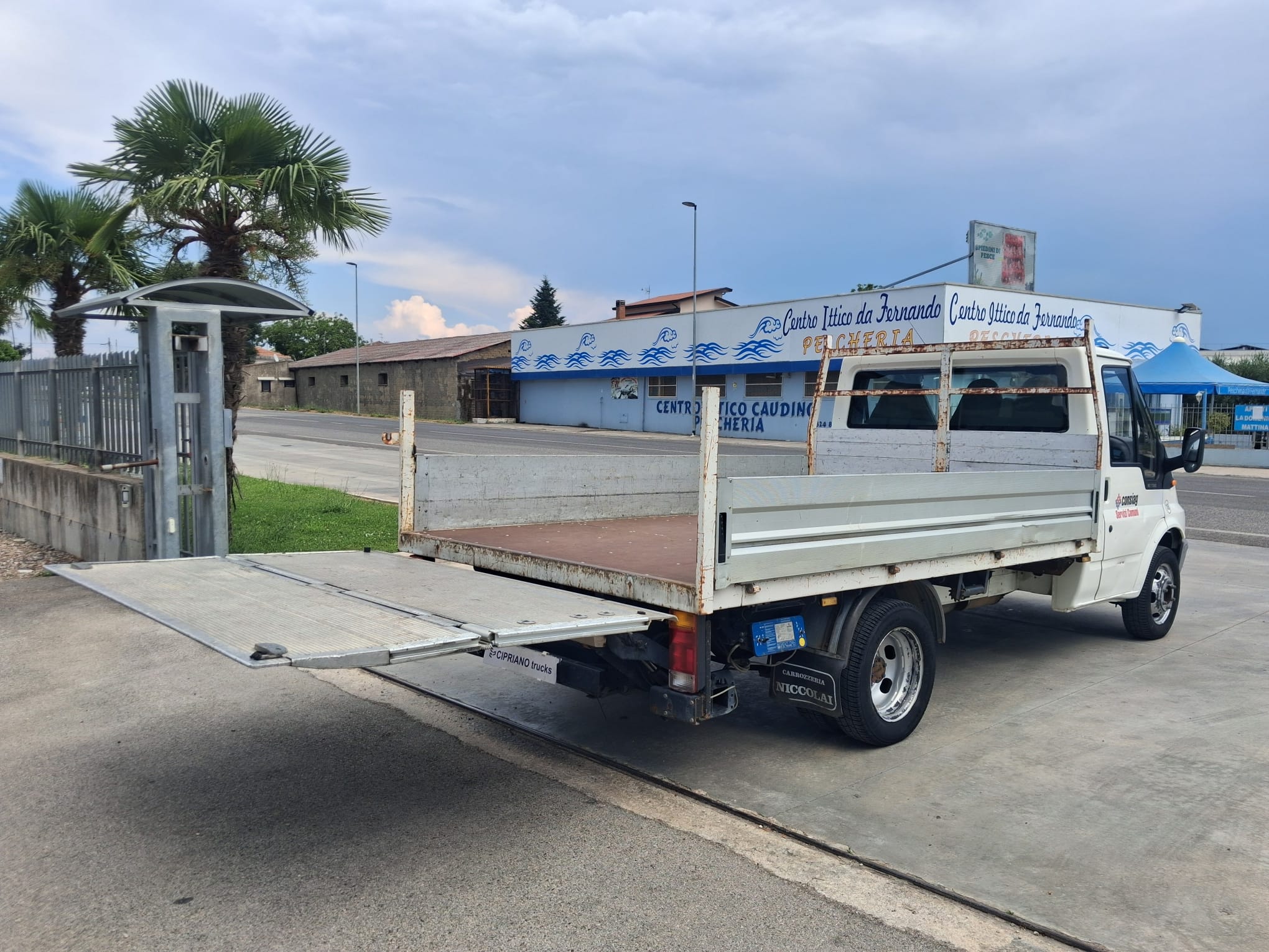 Ford Transit CASSONE FISSO CON SPONDA - immagine 15