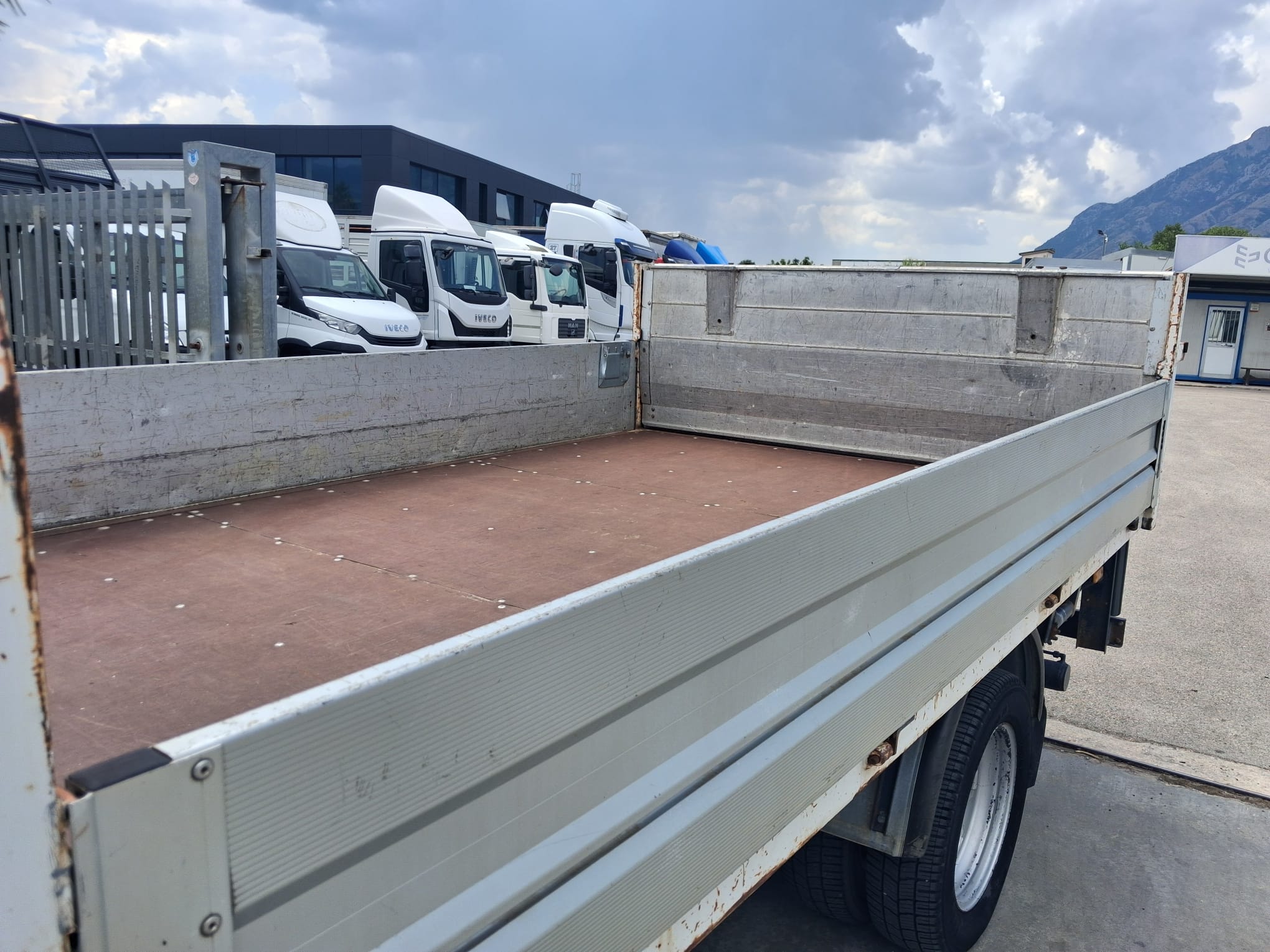 Ford Transit CASSONE FISSO CON SPONDA - immagine 18