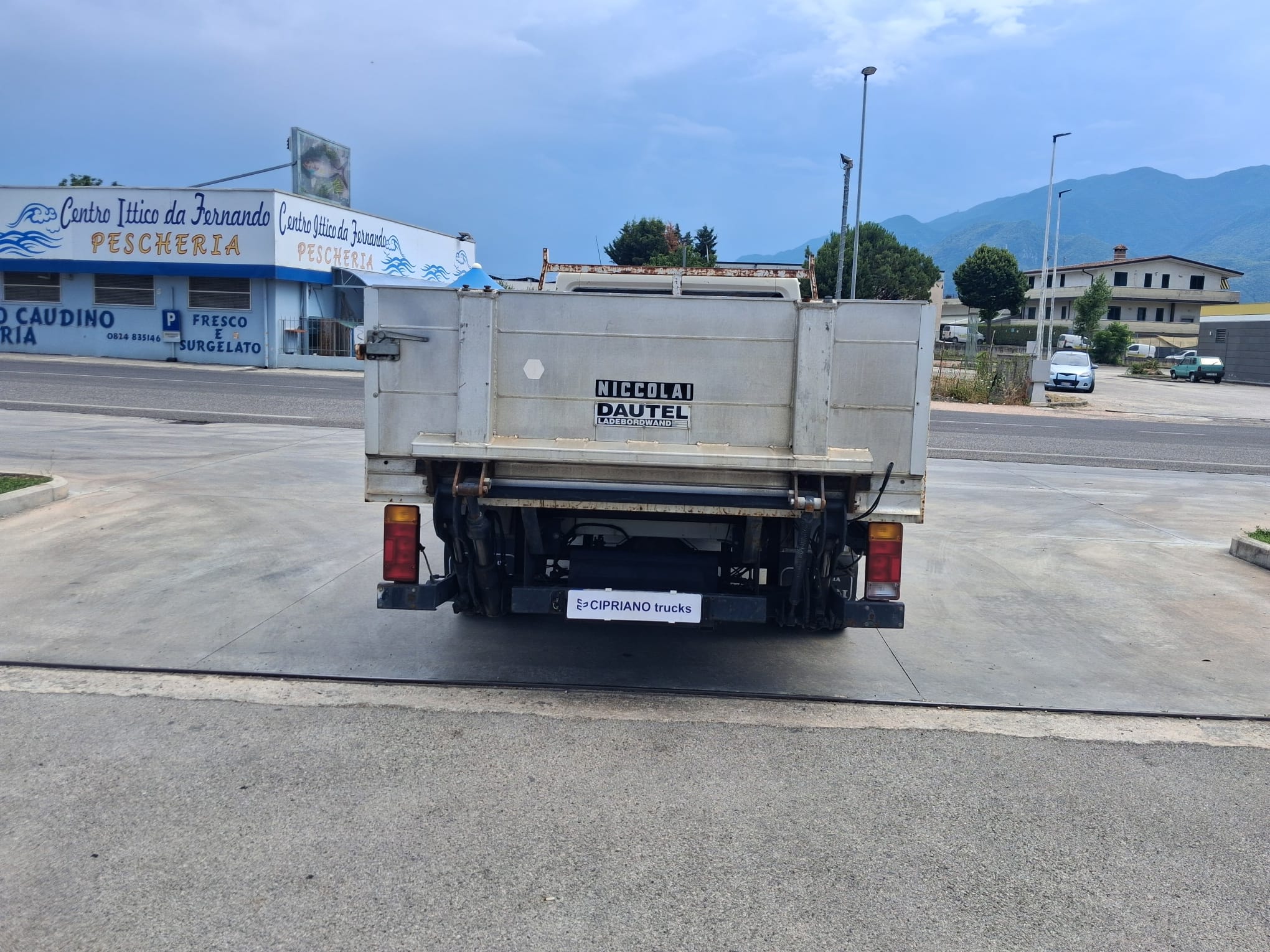 Ford Transit CASSONE FISSO CON SPONDA - immagine 4