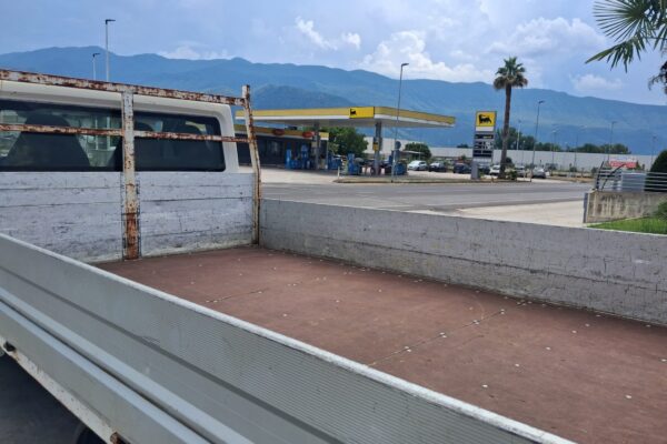 Ford Transit CASSONE FISSO CON SPONDA - immagine 5