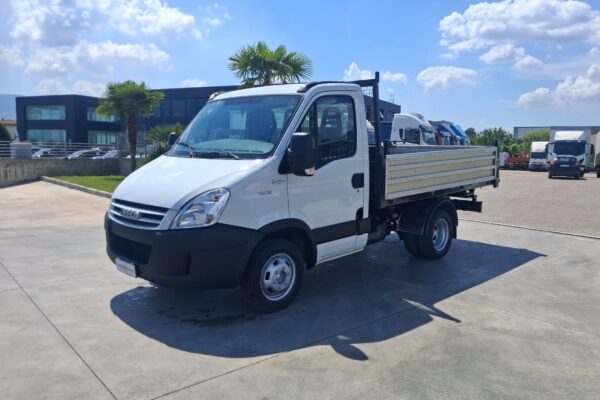 Iveco Daily RIBALTABILE TRILATERALE - immagine 2