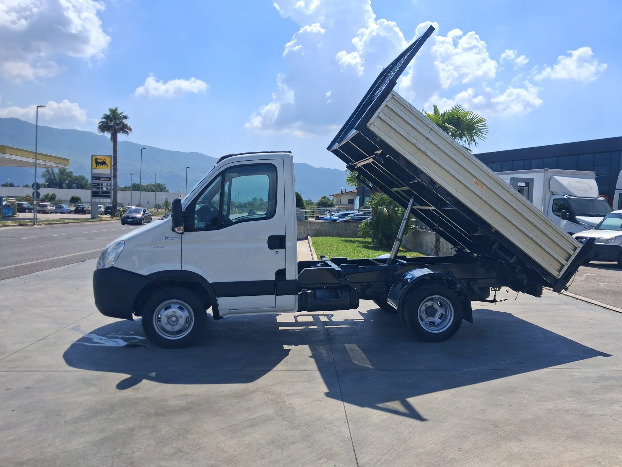 Iveco Daily RIBALTABILE TRILATERALE - immagine 11