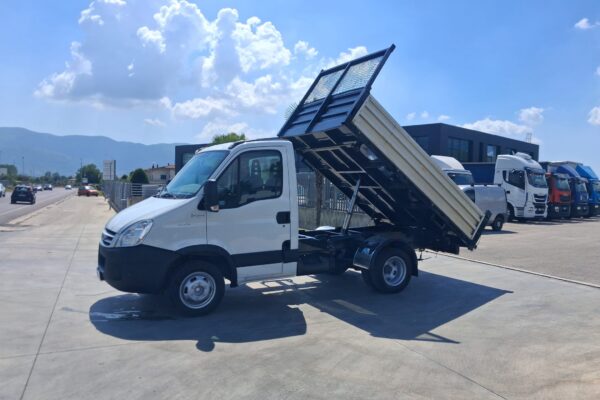 Iveco Daily RIBALTABILE TRILATERALE - immagine 14