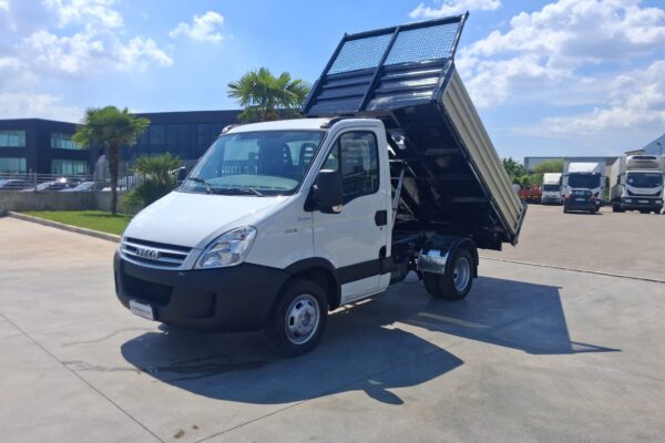 Iveco Daily RIBALTABILE TRILATERALE - immagine 17
