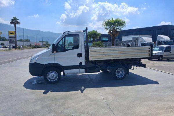 Iveco Daily RIBALTABILE TRILATERALE - immagine 3