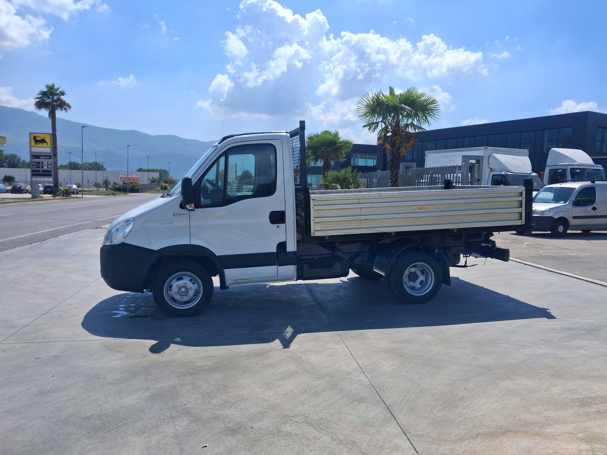 Iveco Daily RIBALTABILE TRILATERALE - immagine 3