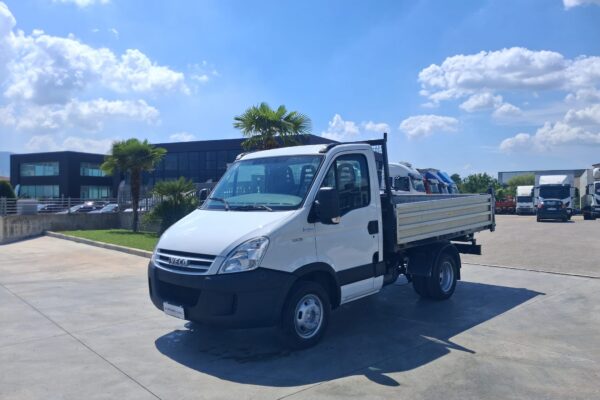Iveco Daily RIBALTABILE TRILATERALE - immagine 4