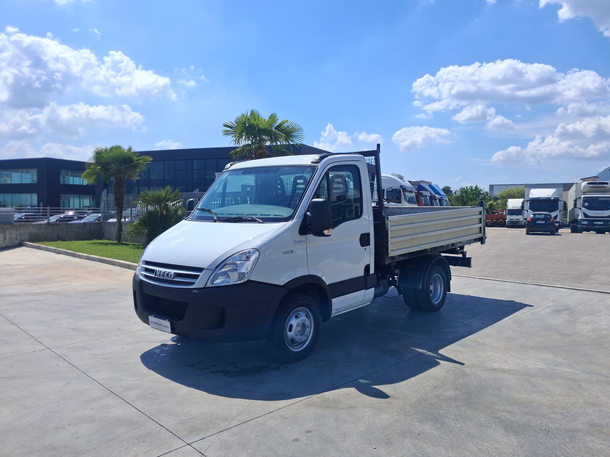 Iveco Daily RIBALTABILE TRILATERALE - immagine 5