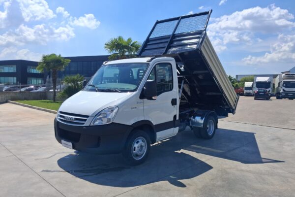 Iveco Daily RIBALTABILE TRILATERALE - immagine 9
