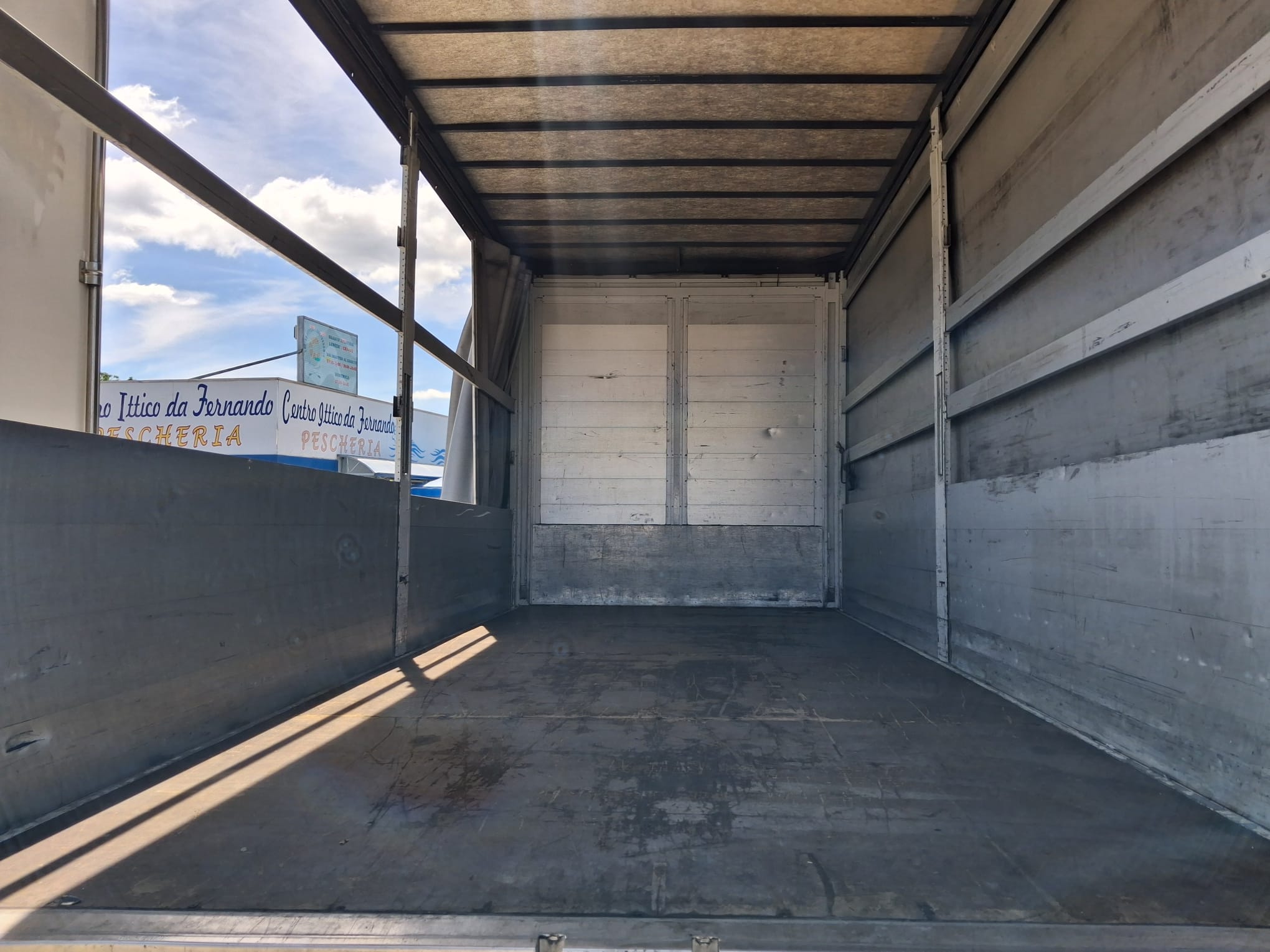 Iveco Eurocargo 75e21 CENTINA ALZA E ABBASSA CON SPONDA - immagine 22