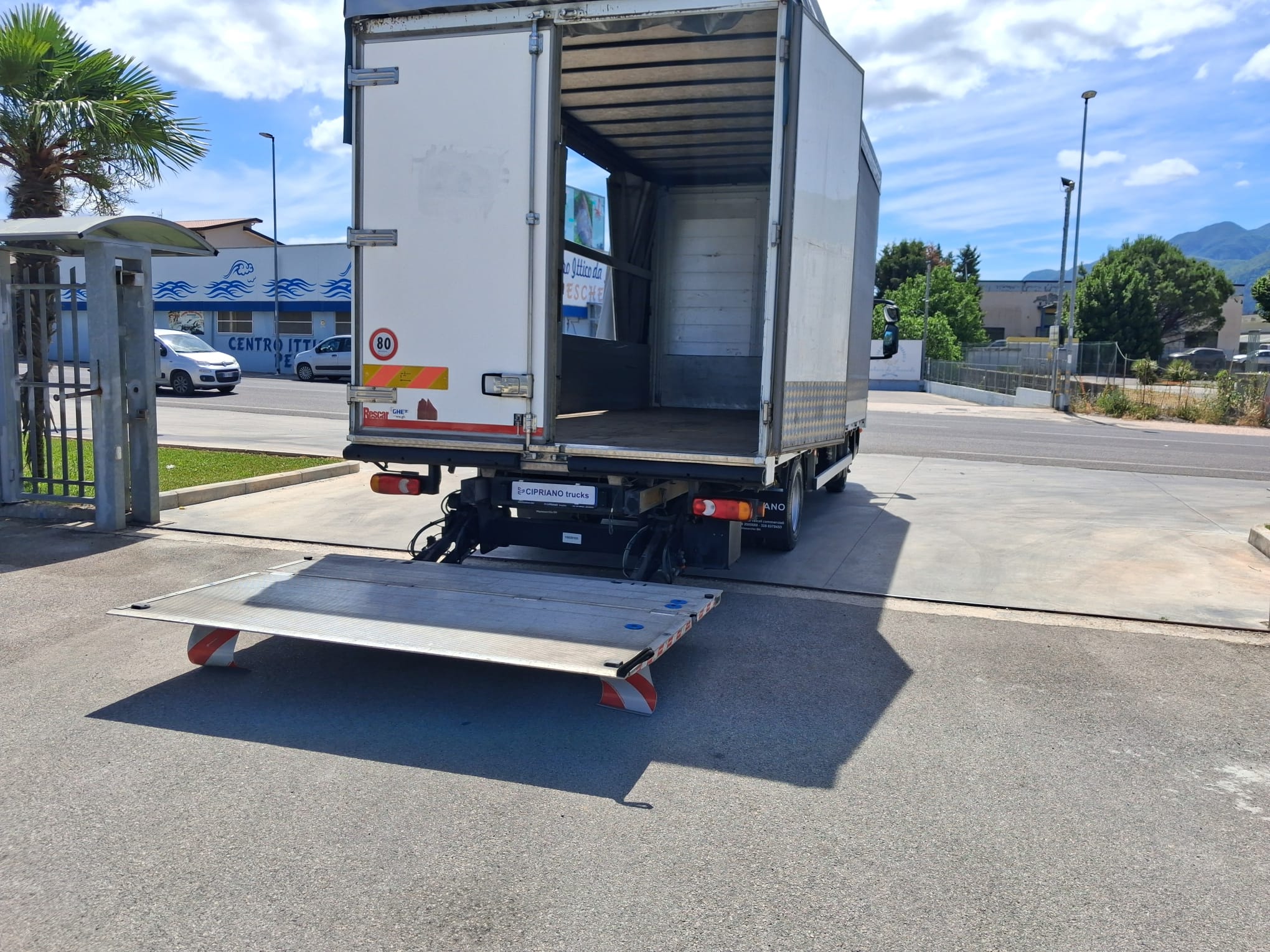 Iveco Eurocargo 75e21 CENTINA ALZA E ABBASSA CON SPONDA - immagine 24