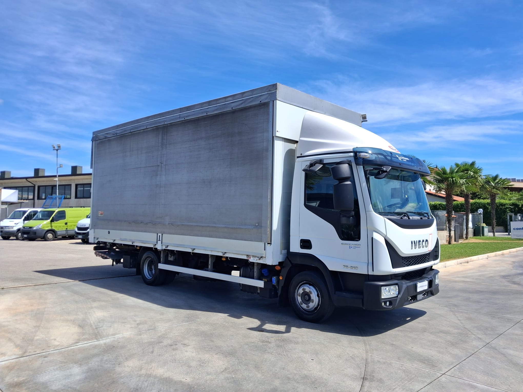 Iveco Eurocargo 75e21 CENTINA ALZA E ABBASSA CON SPONDA - immagine 4