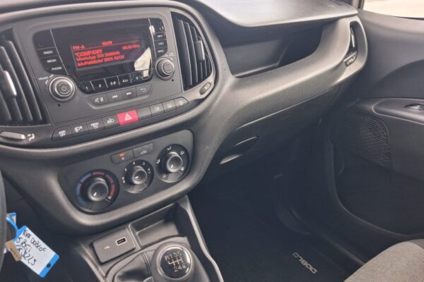 Fiat Doblò AUTOCARRO 5 POSTI PARI AL NUOVO - immagine 11