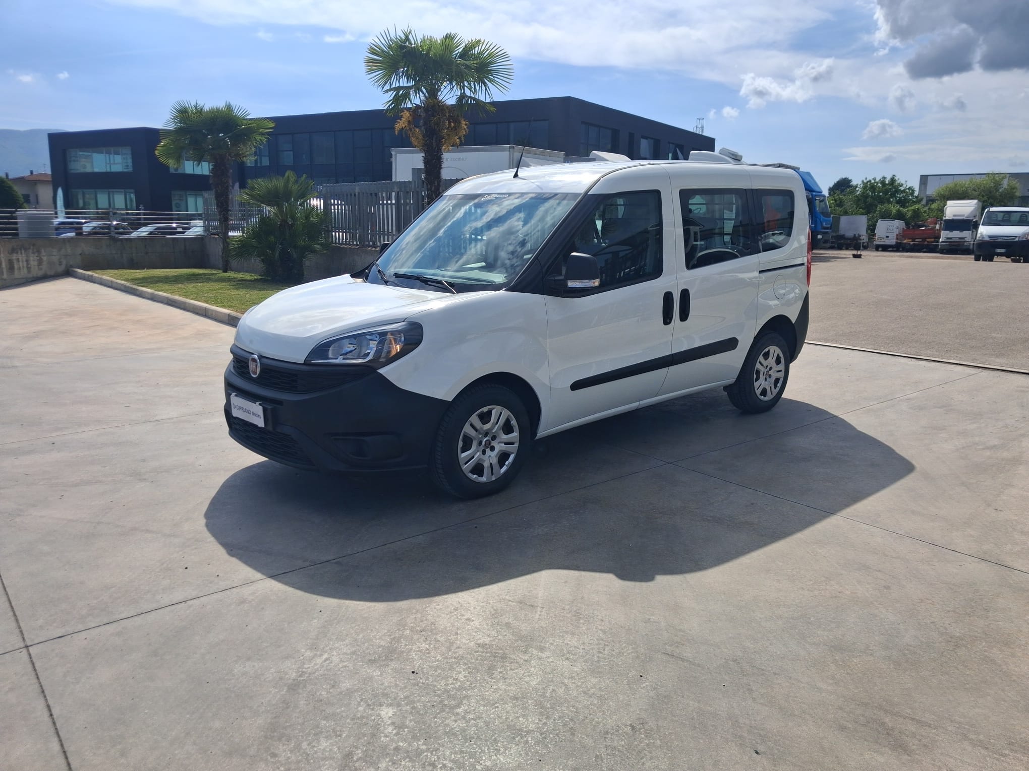 Fiat Doblò AUTOCARRO 5 POSTI PARI AL NUOVO - immagine 14