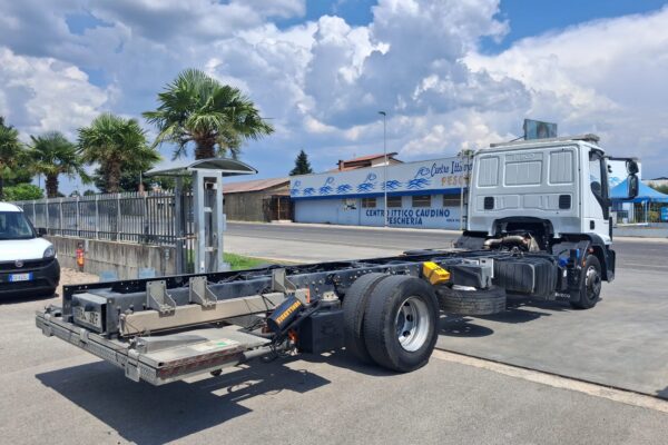 Iveco Eurocargo 140e22 TELAIO EURO 6 - immagine 11