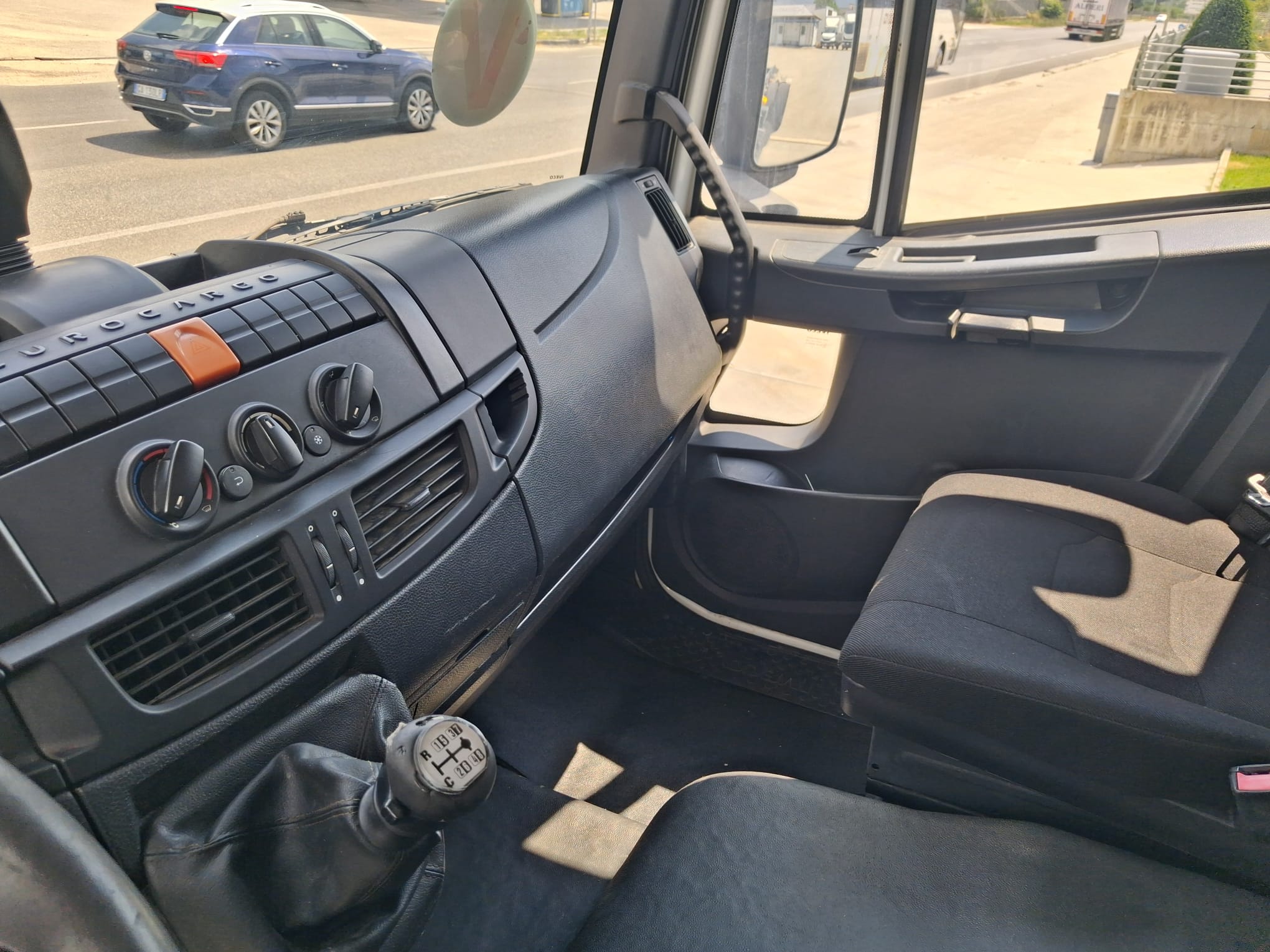 Iveco Eurocargo 140e22 TELAIO EURO 6 - immagine 12