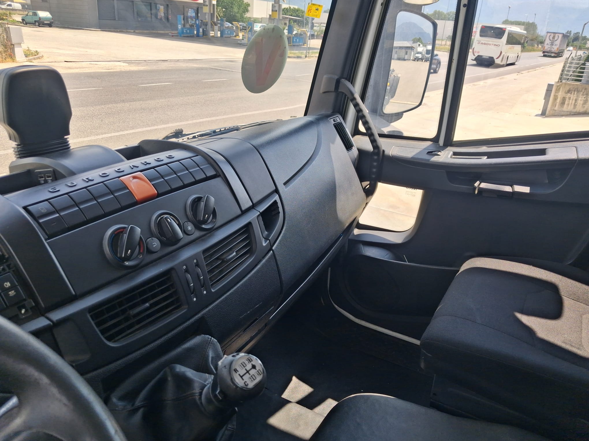 Iveco Eurocargo 140e22 TELAIO EURO 6 - immagine 15