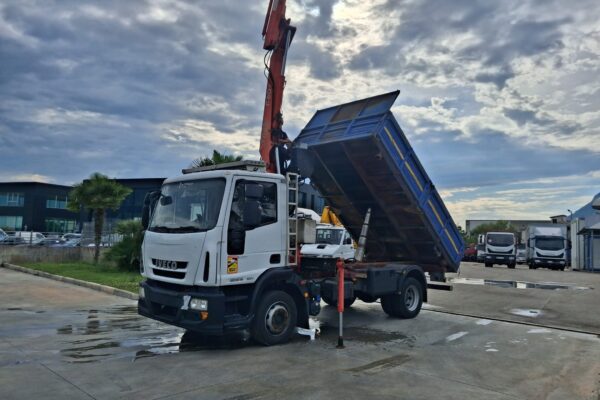 Iveco Eurocargo 120e18 RIBALTABILE E GRU CARICATRICE - immagine 15