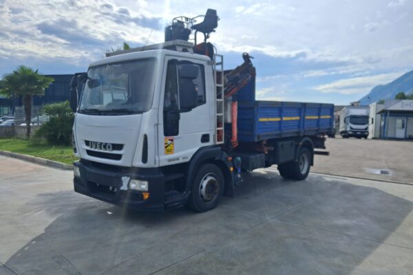 Iveco Eurocargo 120e18 RIBALTABILE E GRU CARICATRICE - immagine 3