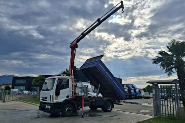 Iveco Eurocargo 120e18 RIBALTABILE E GRU CARICATRICE - immagine 22