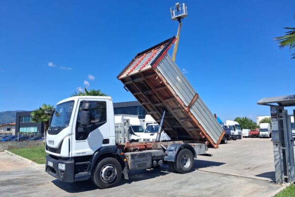 Iveco Eurocargo 140e22 RIBALTABILE CAMBIO 8 MARCE - immagine 11