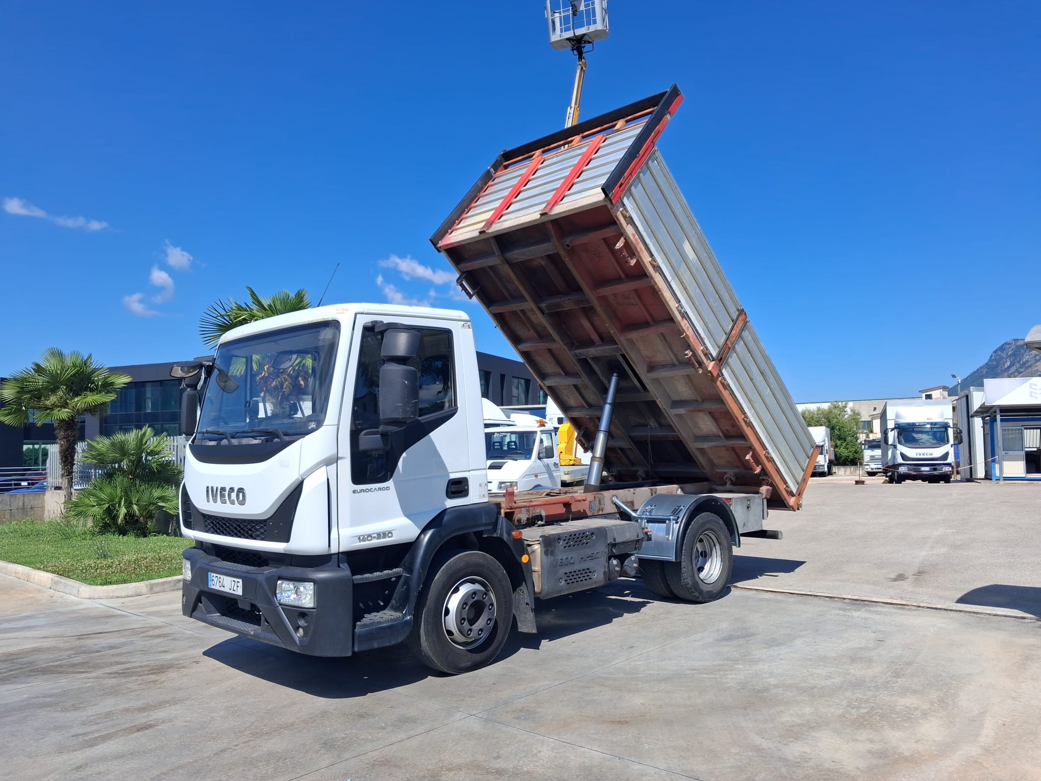 Iveco Eurocargo 140e22 RIBALTABILE CAMBIO 8 MARCE - immagine 13