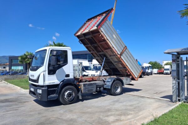 Iveco Eurocargo 140e22 RIBALTABILE CAMBIO 8 MARCE - immagine 17