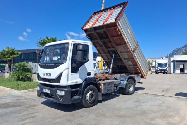 Iveco Eurocargo 140e22 RIBALTABILE CAMBIO 8 MARCE - immagine 6