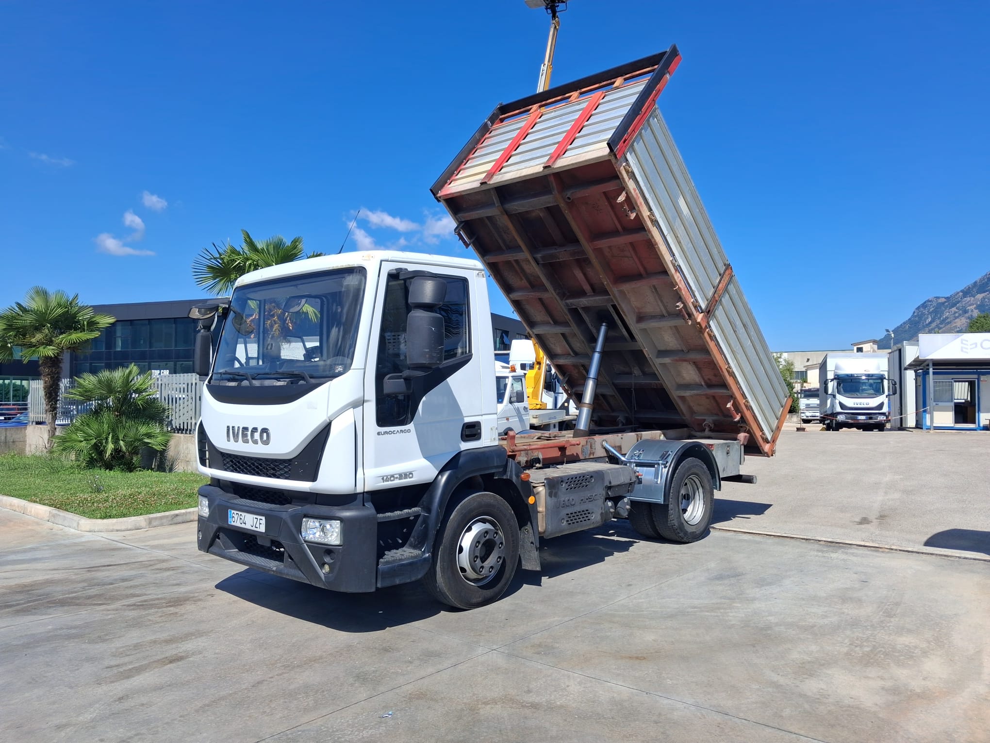 Iveco Eurocargo 140e22 RIBALTABILE CAMBIO 8 MARCE - immagine 6