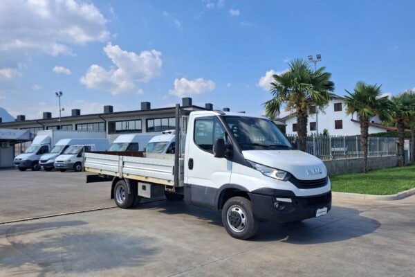 Iveco Daily 35c14 CASSONE FISSO - immagine 14