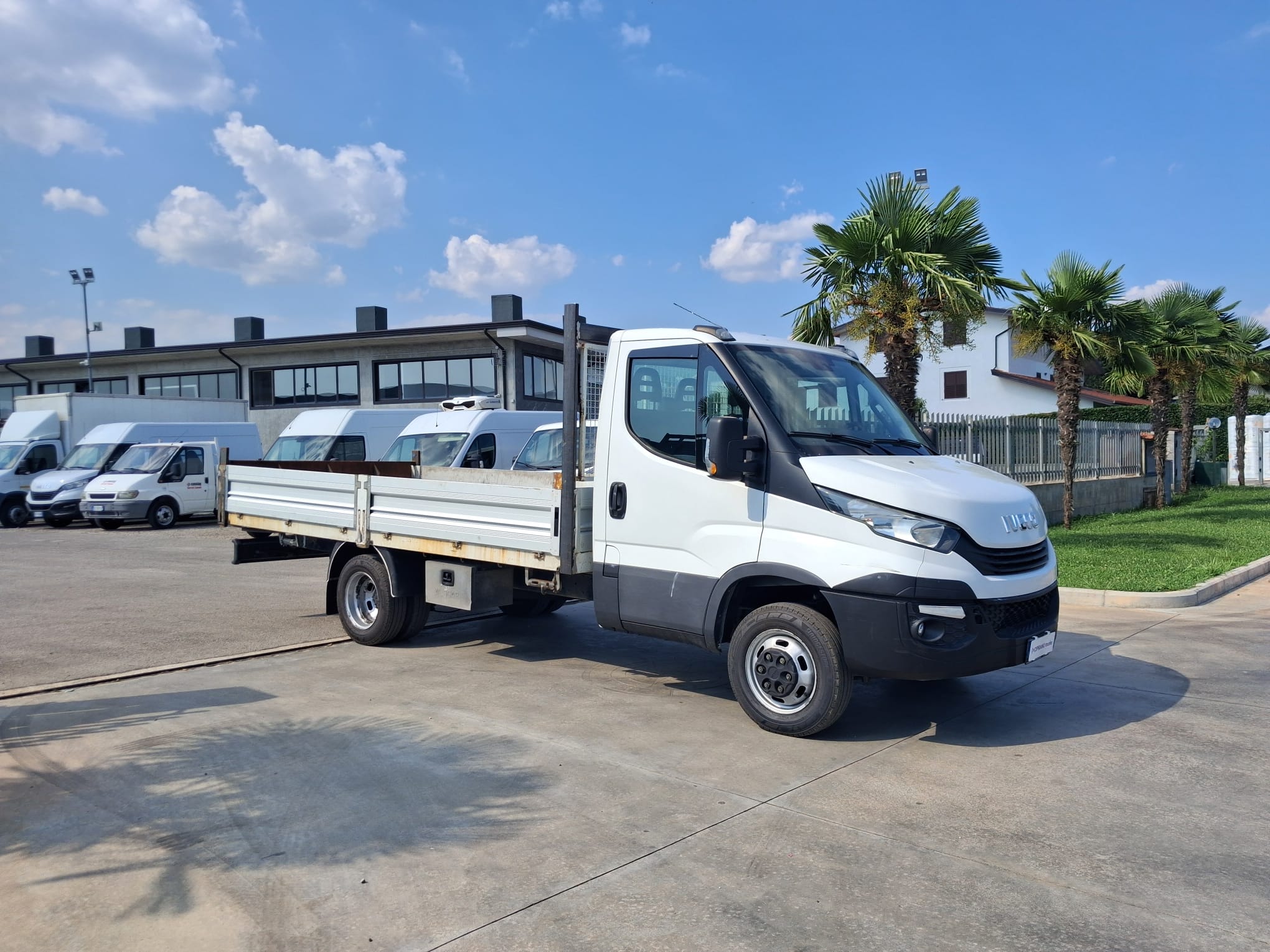 Iveco Daily 35c14 CASSONE FISSO - immagine 3
